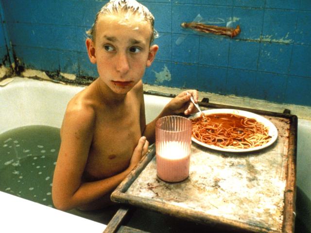 gummo-bathtub-scene
